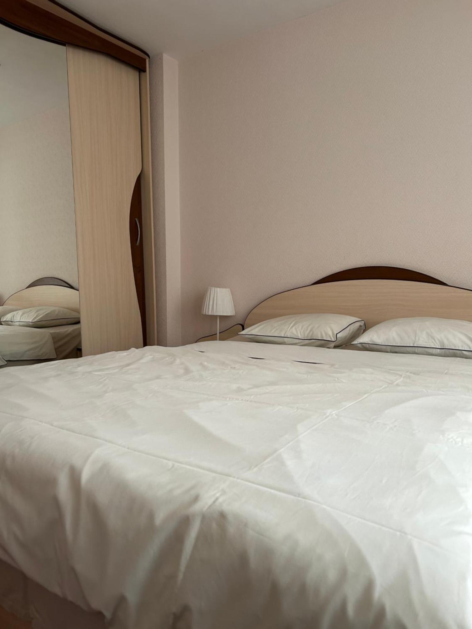 Apartamenti Bulvaris Alūksne Exteriör bild